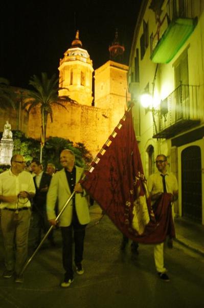 Lliurament de la bandera, dijous a la nit. Foto: Ajuntament de Sitges