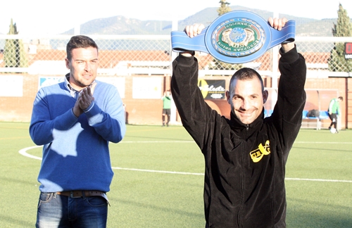Urpí, amb el cinturó de campió