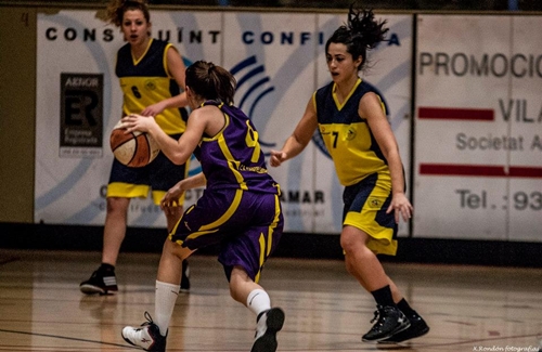Imatge d'arxiu d'un partit del sènior femení de bàsquet del CEVG