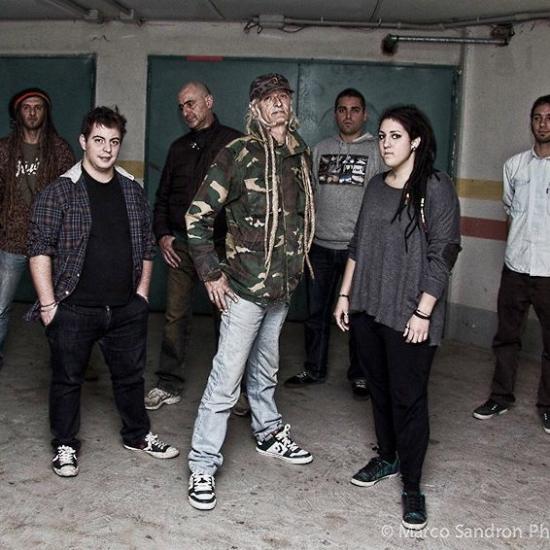 482465_610038312346734_1922469208_n