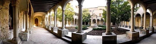 542926_437104779642685_1071796493_n