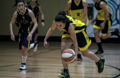 Imatge del darrer partit del sènior femení de bàsquet / X. Rondón