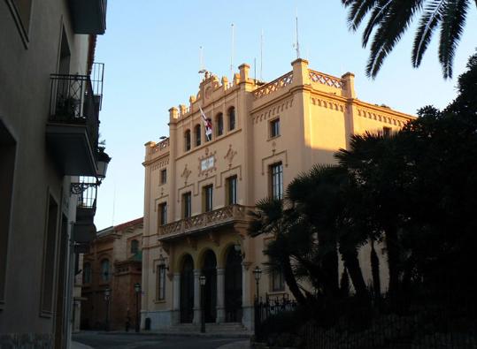 Eix. Ajuntament de Sitges