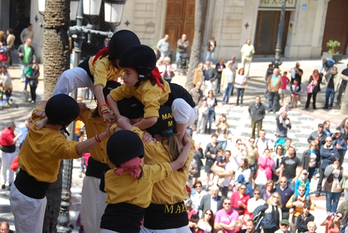 Detall del pom de dalt del 5d7 dels Bordegassos / Maite Gomà i Yoko Ono