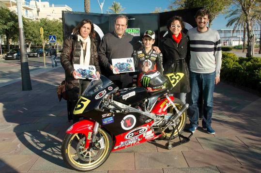 Ajuntament de Calafell. Calafell reconeix els mèrits esportius del motorista Àlex Toledo aquesta temporada