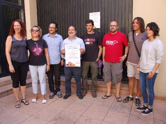 Ajuntament del Vendrell. Campanya 'Fem pinya'