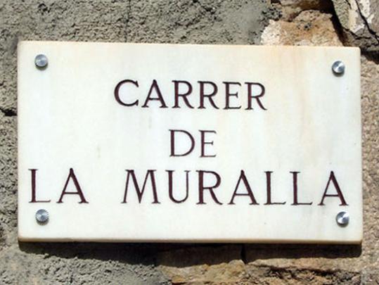 Eix. Carrer de la Muralla