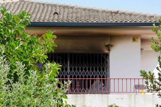 Ajuntament Calafell. Casa incendiada