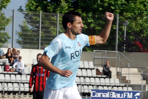 L'incombustible Triguero, celebrant el seu quart gol diumenge passat / Miquel Vall