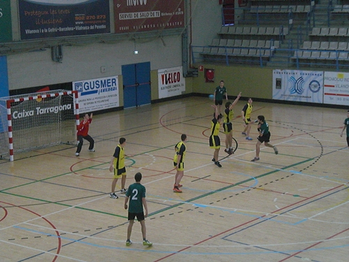 Imatge del partit del cadet de la secció d'handbol