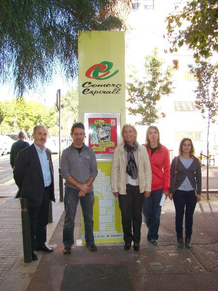 Ajuntament de Vilafranca. Comerç Espirall disposa de tòtems per promocionar el teixit comercial de proximitat