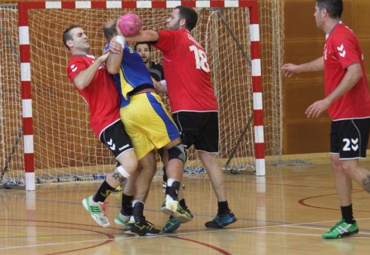 CEH Vendrell. Detall del partit del Vendrell d'handbol amb l'Esplugues