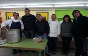 Ajuntament de Calafell. Dinar de Nadal per als usuaris del menjador solidari de Calafell