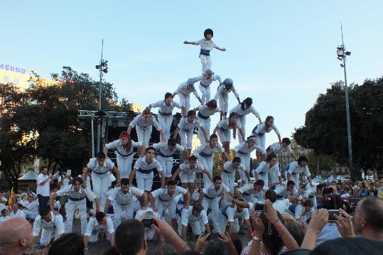 Olga Gómez/ Anton Bravo. Els Falcons de Vilanova a les Festes de la Mercè