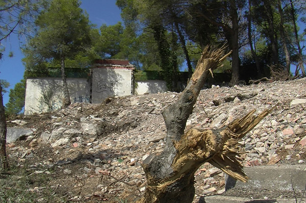 Enderrocament dels habitatges