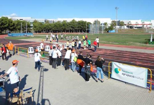Eix. Es formaran tècnics en atetisme, handbol, bàsquet i futbol