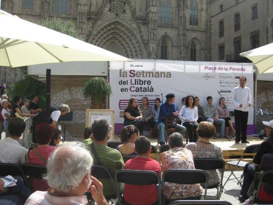 GATAP. Grups Amateurs de Teatre de l'Alt Penedès, a la plaça de la Catedral de Barcelona