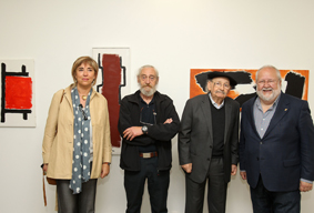 L'alcaldessa de Begues, Mercè Esteve, Enric de Santos, Agustín Ibarrola i Salvador Esteve.  Foto: Òscar Giralt / Diputació de Barcelona