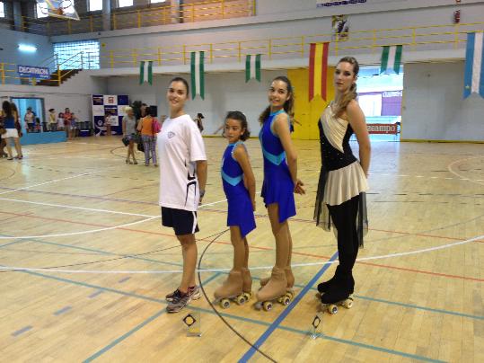 Fundació. Imatge de les patinadores vilanovines
