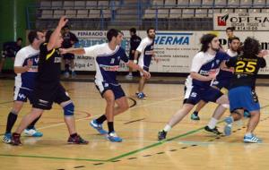 Eix. Imatge del partit del sènior del CHVNG