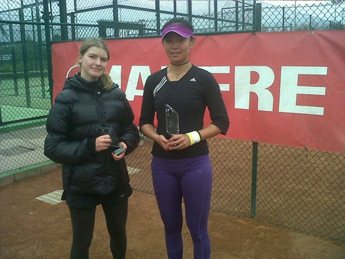 La xinesa del CST Cunit, amb el títol de campiona