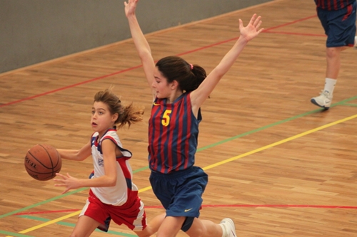 Detall del partit del Mini Femení A / Esteve Albiol