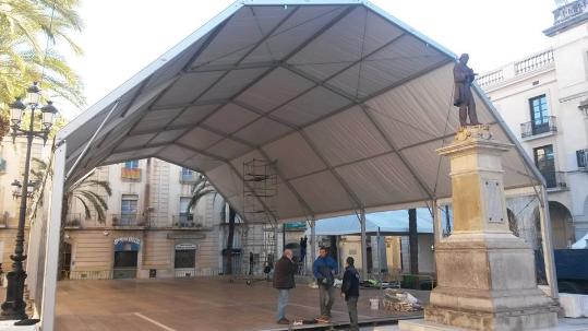 Viu Comerç. Instal.lació de la pista de gel a Vilanova