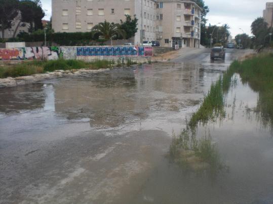 AV Barri St Salvador. Inundació al barri marítim de Sant Salvador del Vendrell