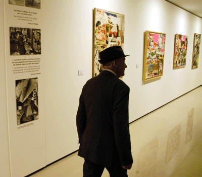 Ajuntament de Sitges. Jacques Villeglé. Els murs tenen la paraula 