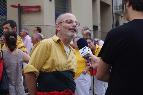 Jaume Castelló, atenent una entrevista el passat juliol / Yoko Ono