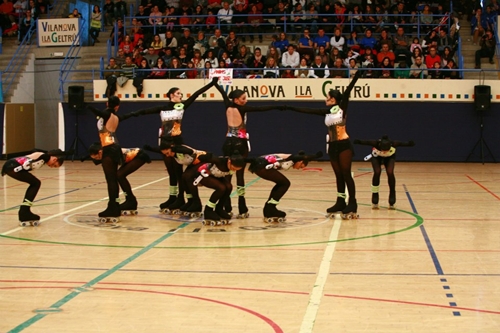 Detall d'una actuació del grup juvenil
