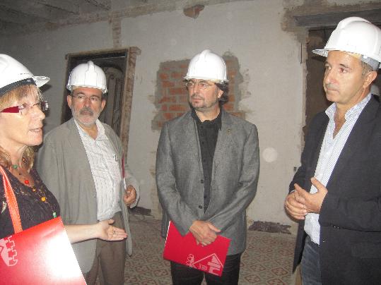 Ajuntament de Vilafranca. LAjuntament de Sant Cugat del Vallès sinteressa pel Programa de Rehabilitació dHabitatges de Vilafranca