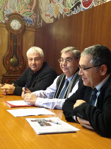Ajuntament de Vilafranca. LAjuntament obre concurs públic per obtenir la imatge oficial de Vilafranca 2015