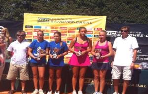 Les jugadores de l'acadèmia cunitenca, a Castelldefels
