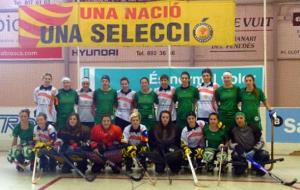 CP Vilafranca. Les seleccions femenines en una foto pel record