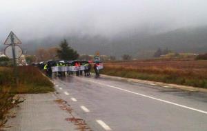 Manifestació a Mediona contra el tancament de SCA