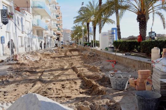 Ajuntament de Calafell. Passeig de Calafell, en obres