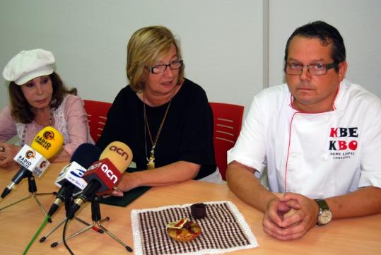 Ajuntament de Cubelles. Presentació de les postres la Paulina
