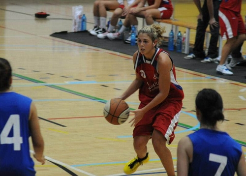 Este, jugadora del sènior femení B, va sumar 27 punts de valoració, fregant el triple doble (15 punts, 9 assistències i 8 recuperacions)