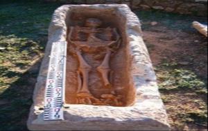 Ajuntament d'Olèrdola. Sidentifica a Sant Pere Molanta la primera sepultura visigòtica trobada al Penedès