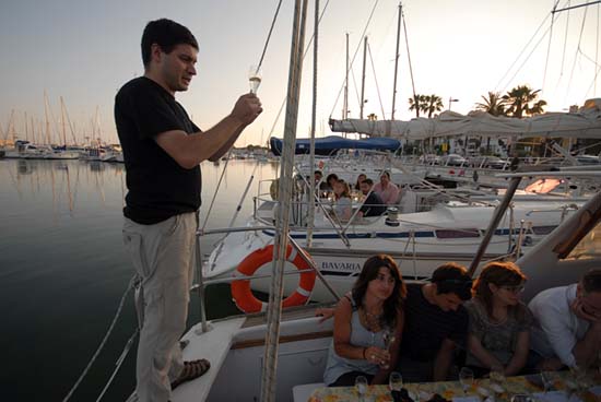 Tast caves al mar