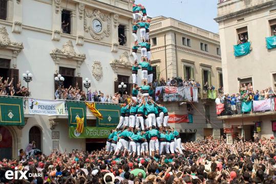 EIX. Tres de deu dels Castellers de Vilafranca a la diada de Sant Fèlix