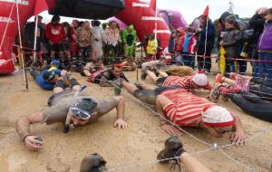 Ajuntament de Calafell. 800 persones participen a Calafell a lEternal Running