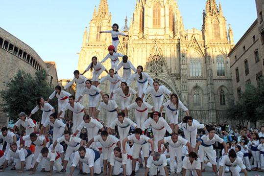 Eix. Actuació dels Falcons de Vilanova