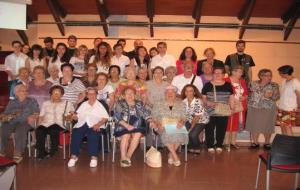 Ajuntament del Vendrell. Alumnes de 4t d'ESO participen en una activitat intergeneracional a l'Esplai de la Gent Gran del Tívoli del Vendrell