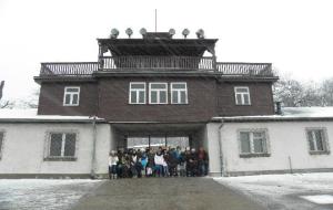 Alumnes de l'institut Lluch i Rafecas de Vilanova visiten els camps de concentració nazis