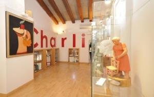 Ajuntament de Cubelles. 'Aquest estiu fem un gran somriure vermell' al museu Charlie Rivel