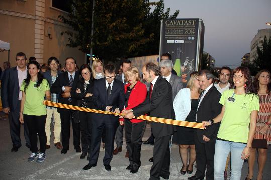 Ajt Sant Sadurní d'Anoia. Arrenca el Cavatast