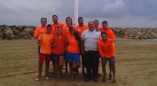 Ajuntament de Cunit. Bandera Blanca a les platges de Cunit en tancar un estiu tranquil