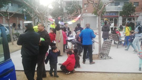 Ajuntament del Vendrell. Bona acollida de la proposta festiva Coneix el barri per fomentar la cohesió social del Vendrell
